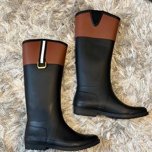 Womens Hilfiger Rain Boot Size 7